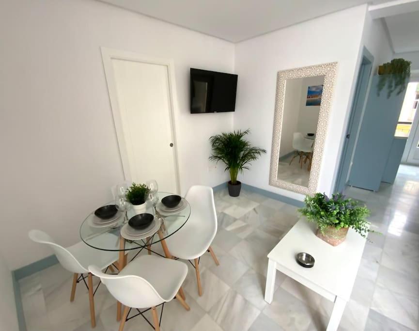 My Home In Triana, Luminoso Y Acogedor Apartamento Севилья Экстерьер фото